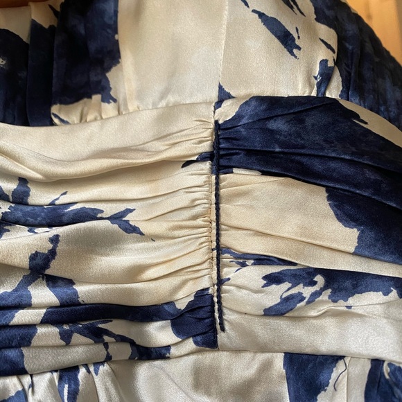 BCBG silk dress - Picture 9 of 11